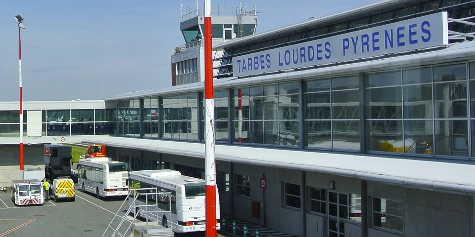 Taxi aeroport Tarbes Lourdes Pyrénées